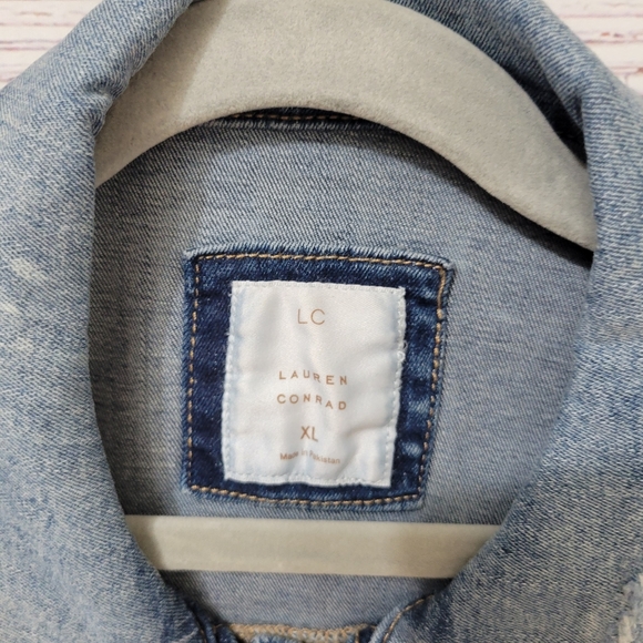 LC Lauren Conrad New Core Denim Jacket - Picture 10 of 13